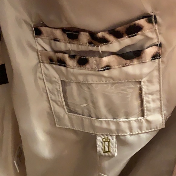 Calvin Klein Women’s Puffer Hooded Coat - Picture 5 of 9